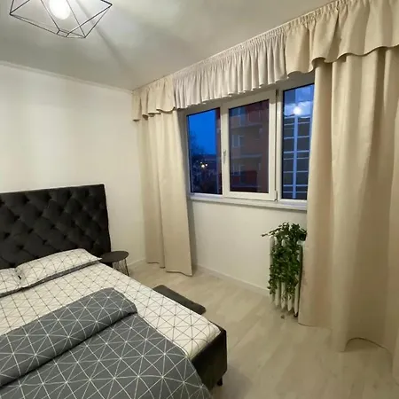 Talina Apartament Oradea Exterior foto